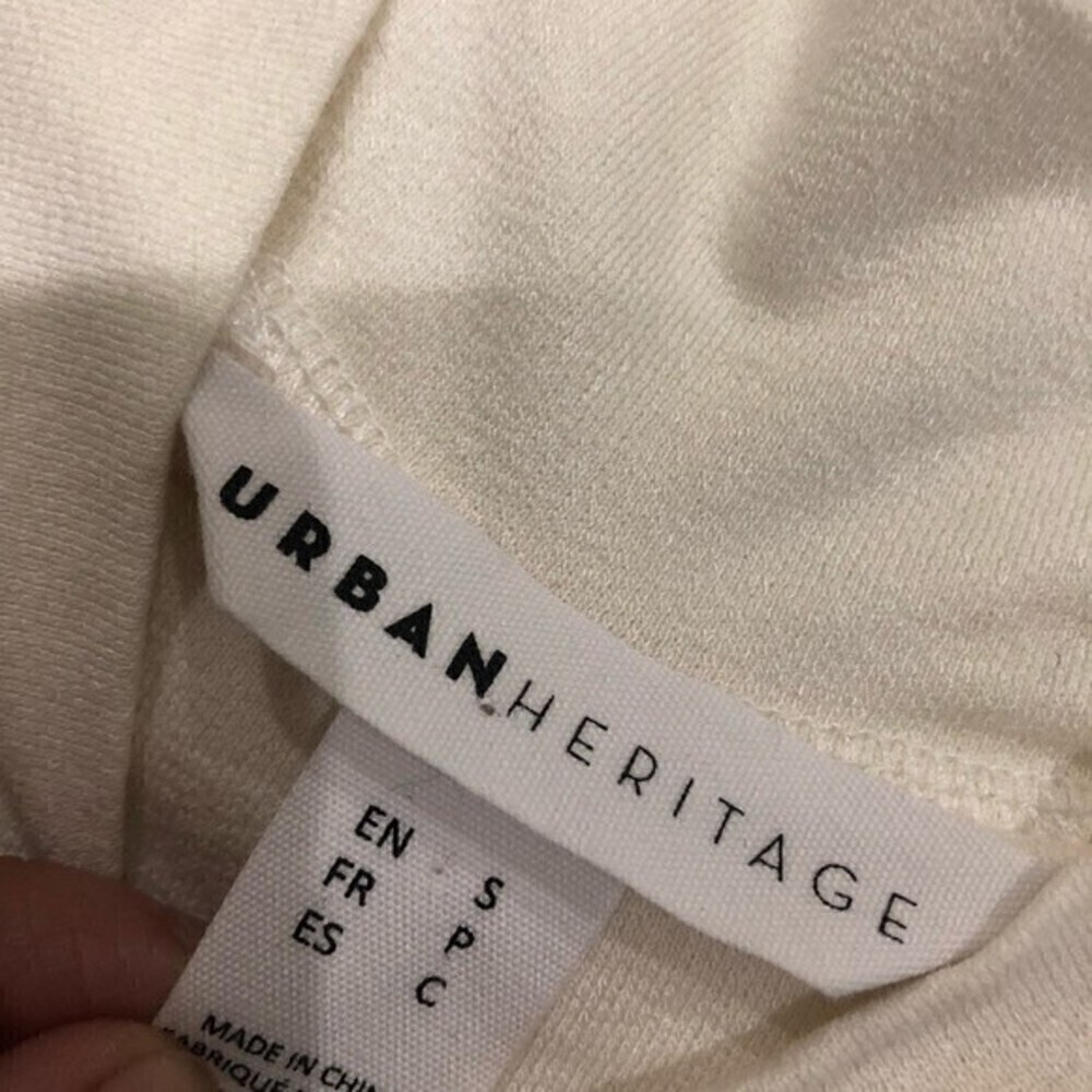 Urban Heritage Cold Shoulder Stretch‎ Top Small - Picture 7 of 7